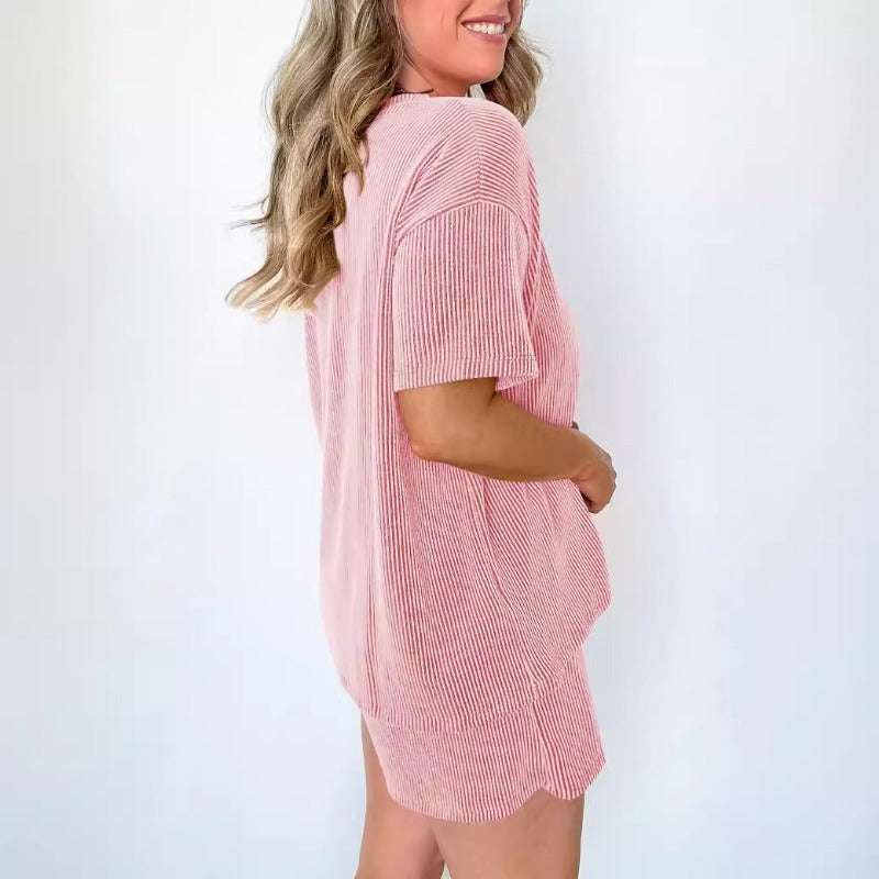 Women's Short-Sleeved Wavy Crew Neck Top Elastic Waist Shorts Two-piece Sets