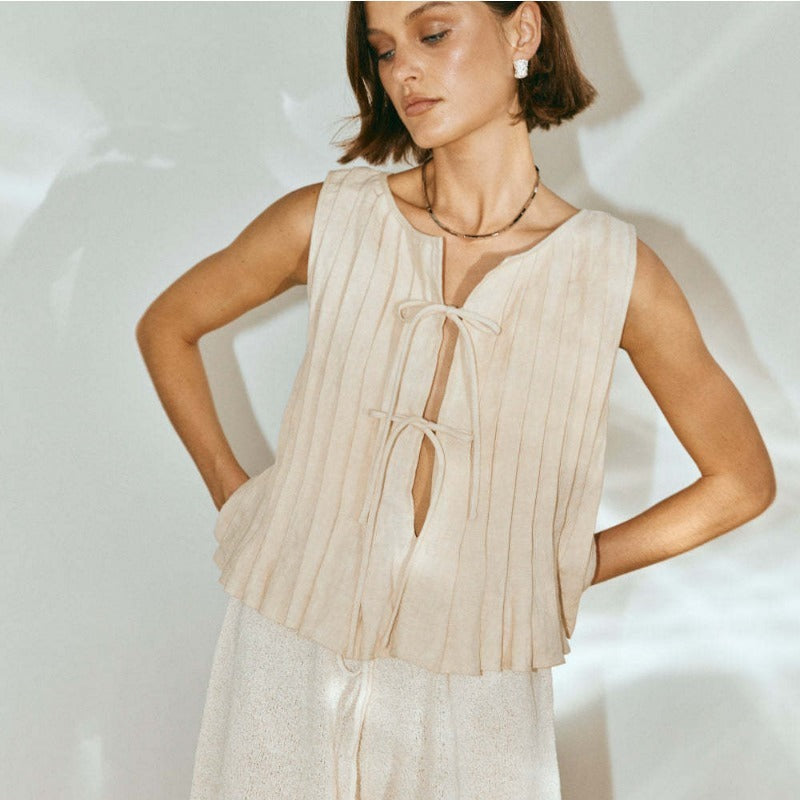 Women's Solid Color Cotton And Linen Pleated Strap-On Shirt