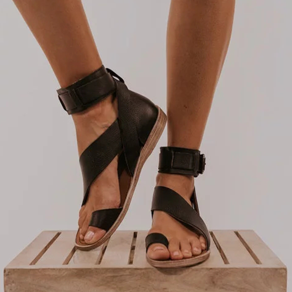 Kimemoda Fashion Flip-flops Flat Heel Buckle Ankle Strap Sandals